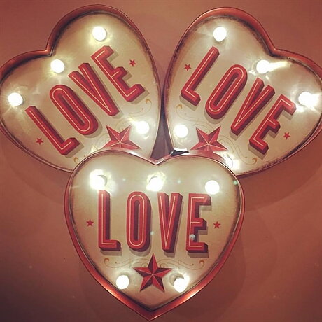 LOVE LAMPA