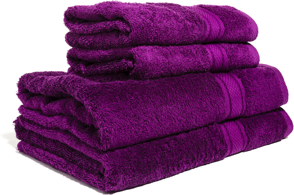Фиолетовое полотенце. Сиреневое полотенце. Лиловое полотенце. Полотенце фиолетового цвета. Полотенце сиреневое махровое.