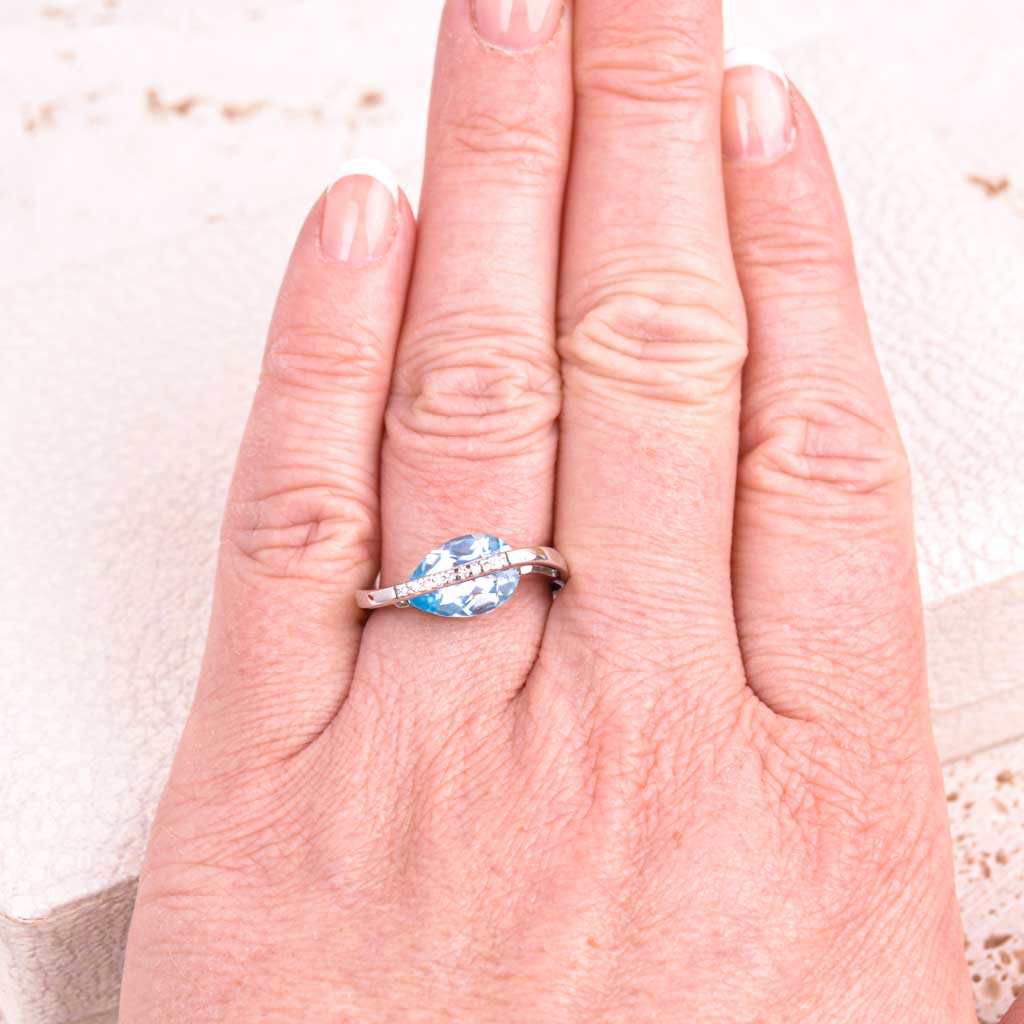 18k valkokulta sormus 0,045ct timantteja ja akvamariini, Vintage - 6