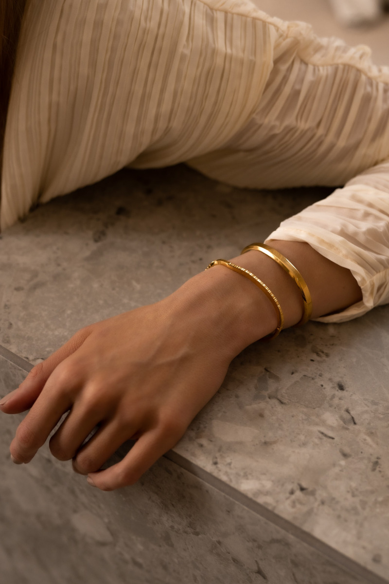 Icon Cuff Gold Plated - 4