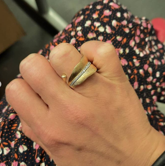 Blade ring mellem guld diamanter - 4