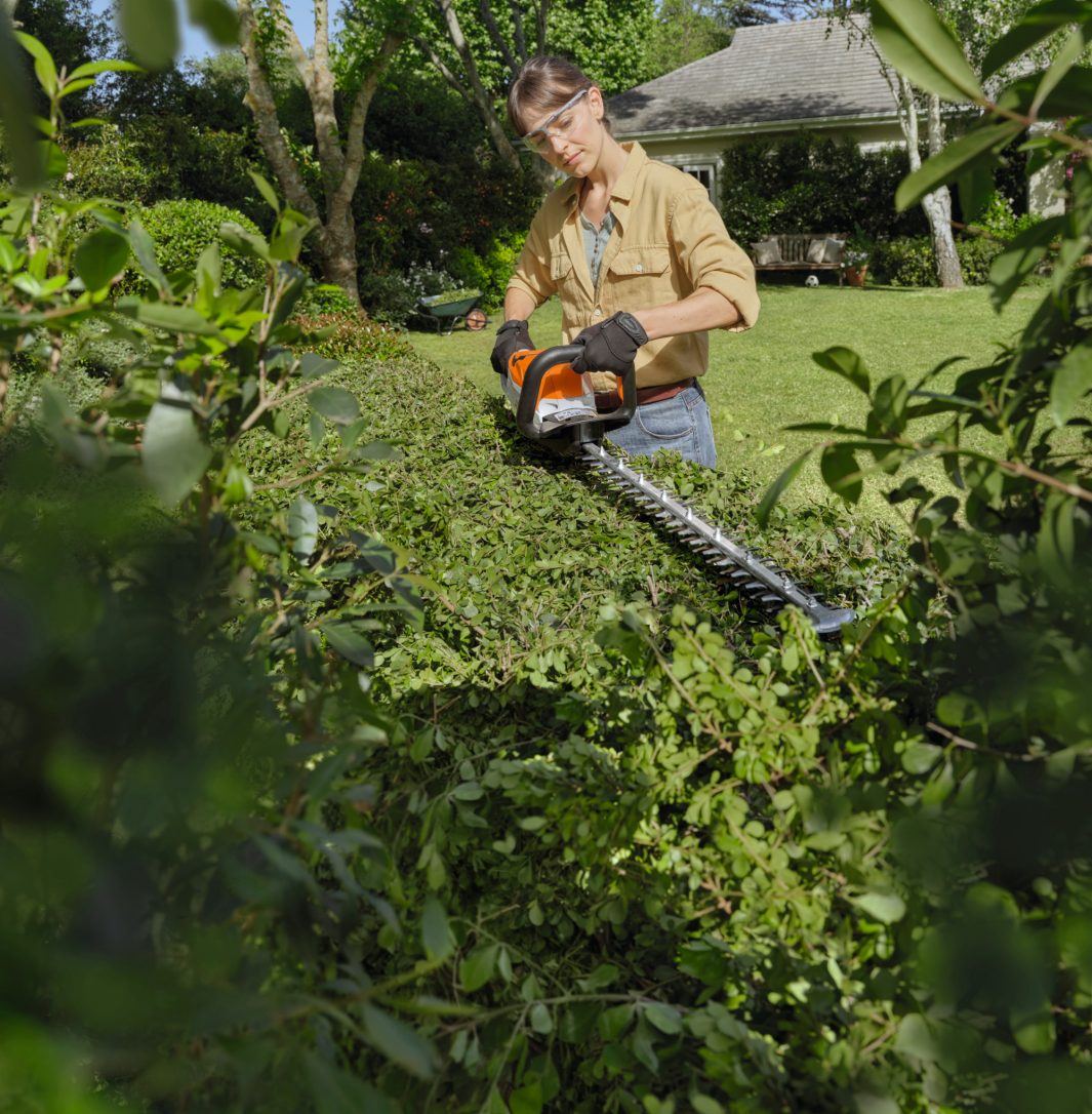Stihl Batterihäcksax HSA 60 med batteri och laddare Artikelnummer - 4