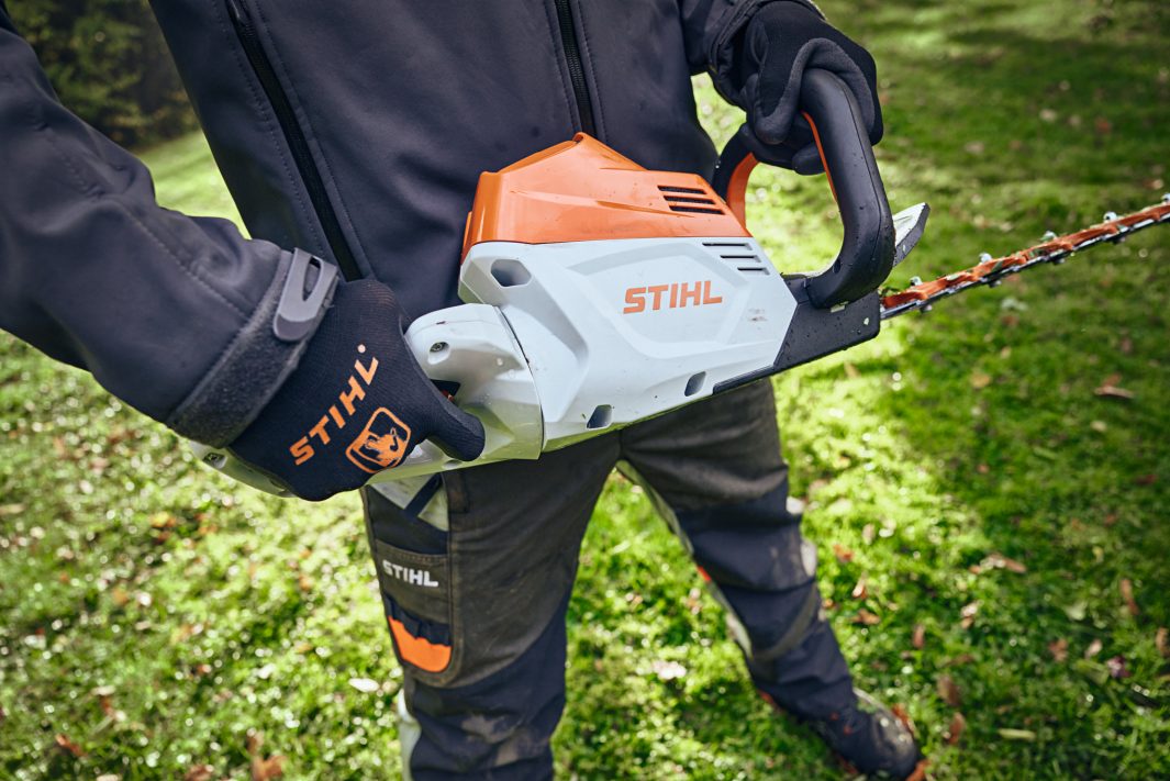 Stihl Batterihäcksax HSA 100 utan batteri och laddare - 7