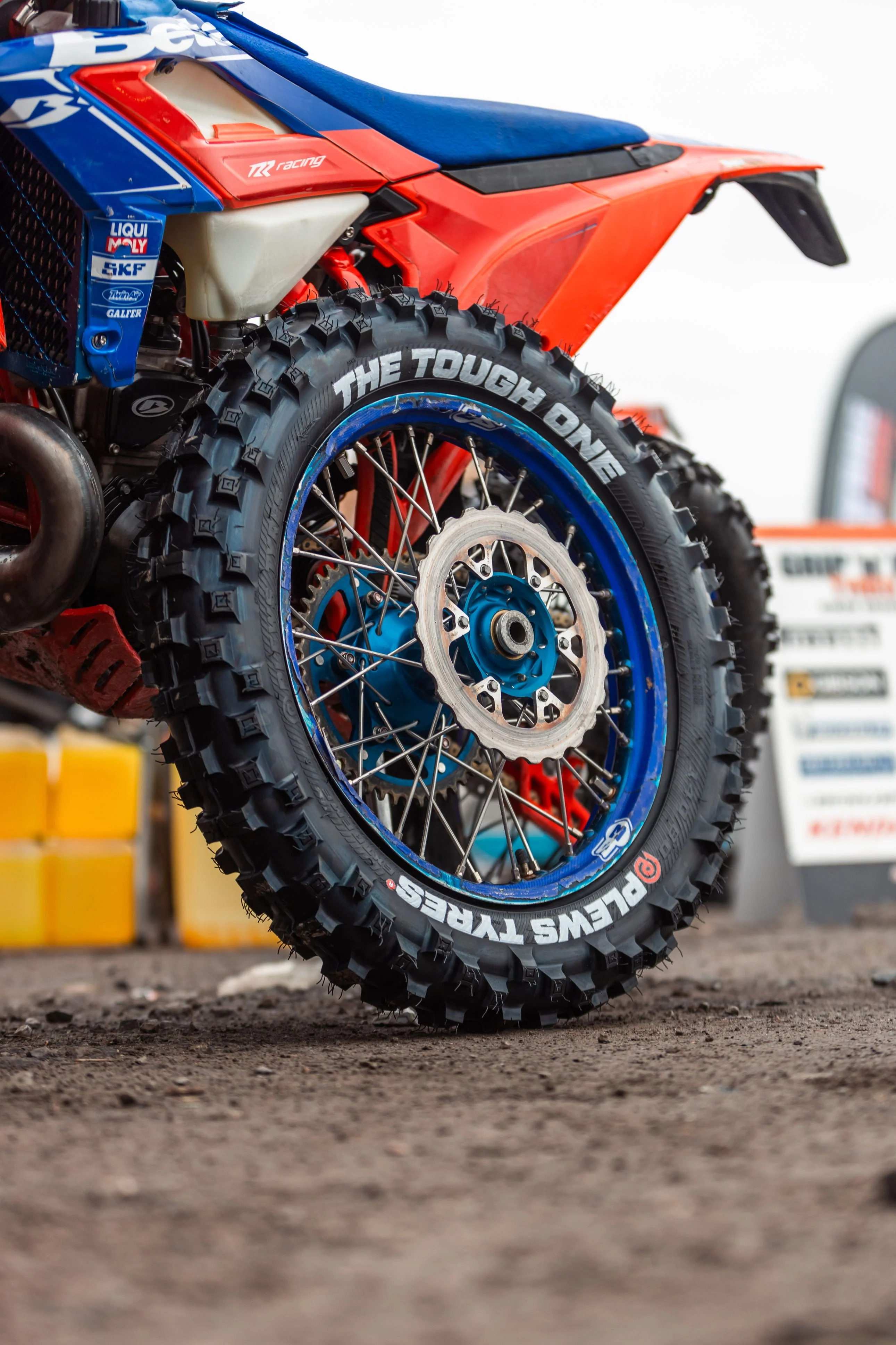 Plews EN1 EXTREME THE TOUGH ONE Spec B Bagdæk - 140/80-18 - 3