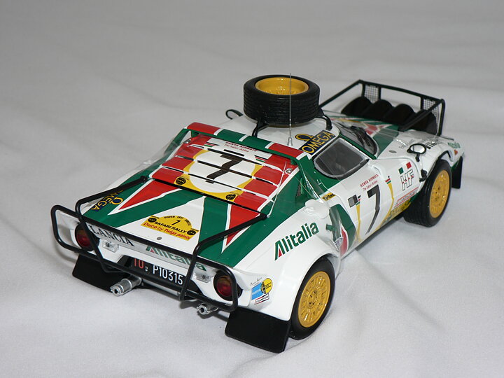 Lancia Stratos HF Rally (3rd Safari Rally 1977) S.Munari-P.Sodano  1:18  Sun Star
