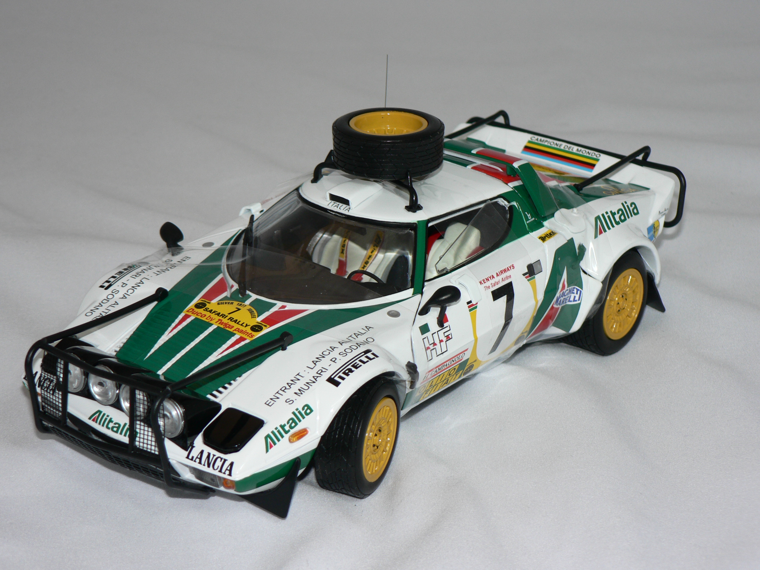 Lancia Stratos HF Rally (3rd Safari Rally 1977) S.Munari-P.Sodano  1:18  Sun Star