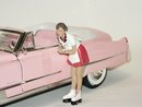Figur 1:24  (Drive Thru Waitress Grace) Bil ingår ej  American Diorama