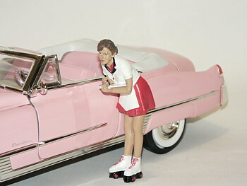 Figur 1:24  (Drive Thru Waitress Grace) Bil ingår ej  American Diorama