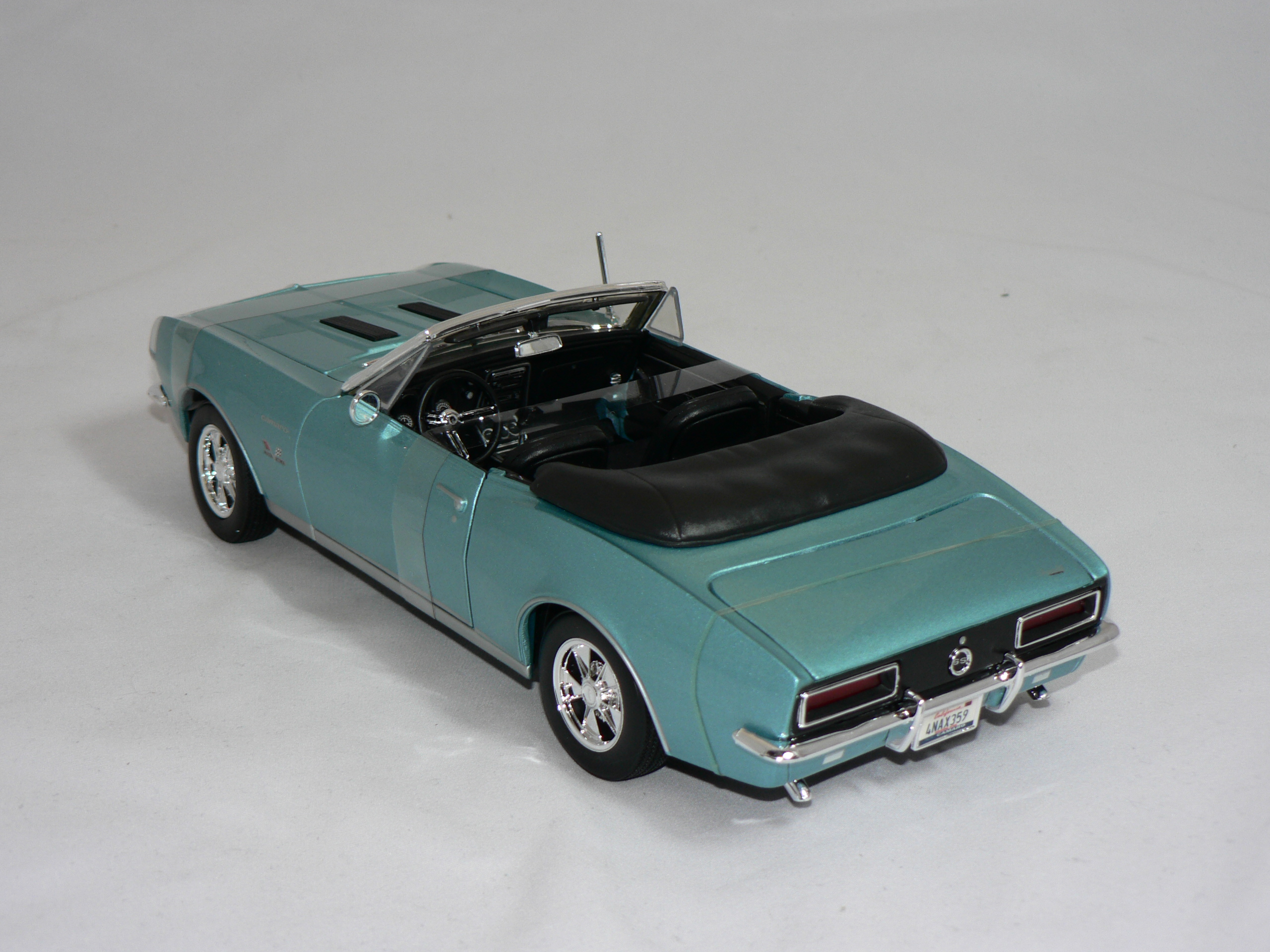 Chevrolet Camaro  RS /SS  1967  1:18  Maisto - 2