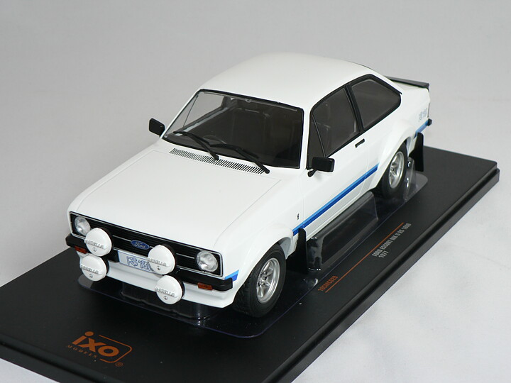 FORD ESCORT MK II RS 1800 1977 (INGET ÖPPNINGSBART)  1:18  Ixo