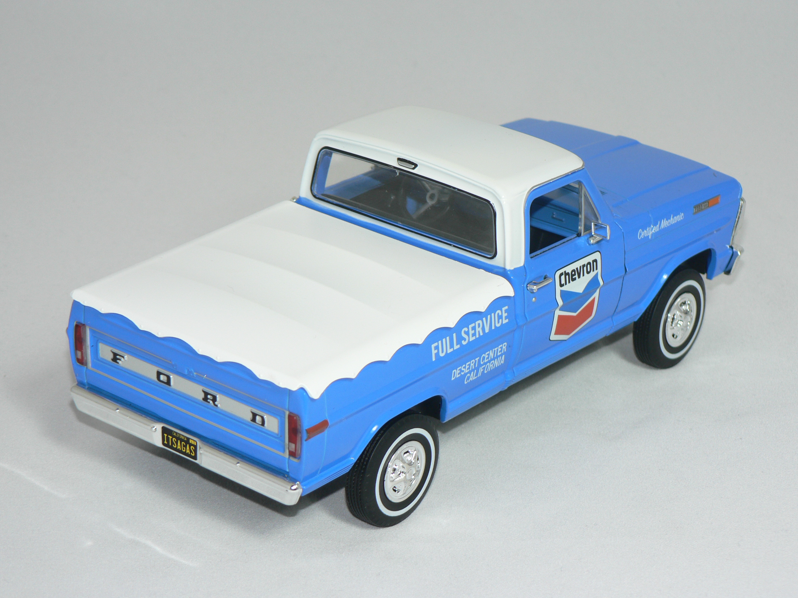 Ford F-100 Pick Up -1972 (CHEVRON FULL SERVICE)  1:24  Greenlight - 2