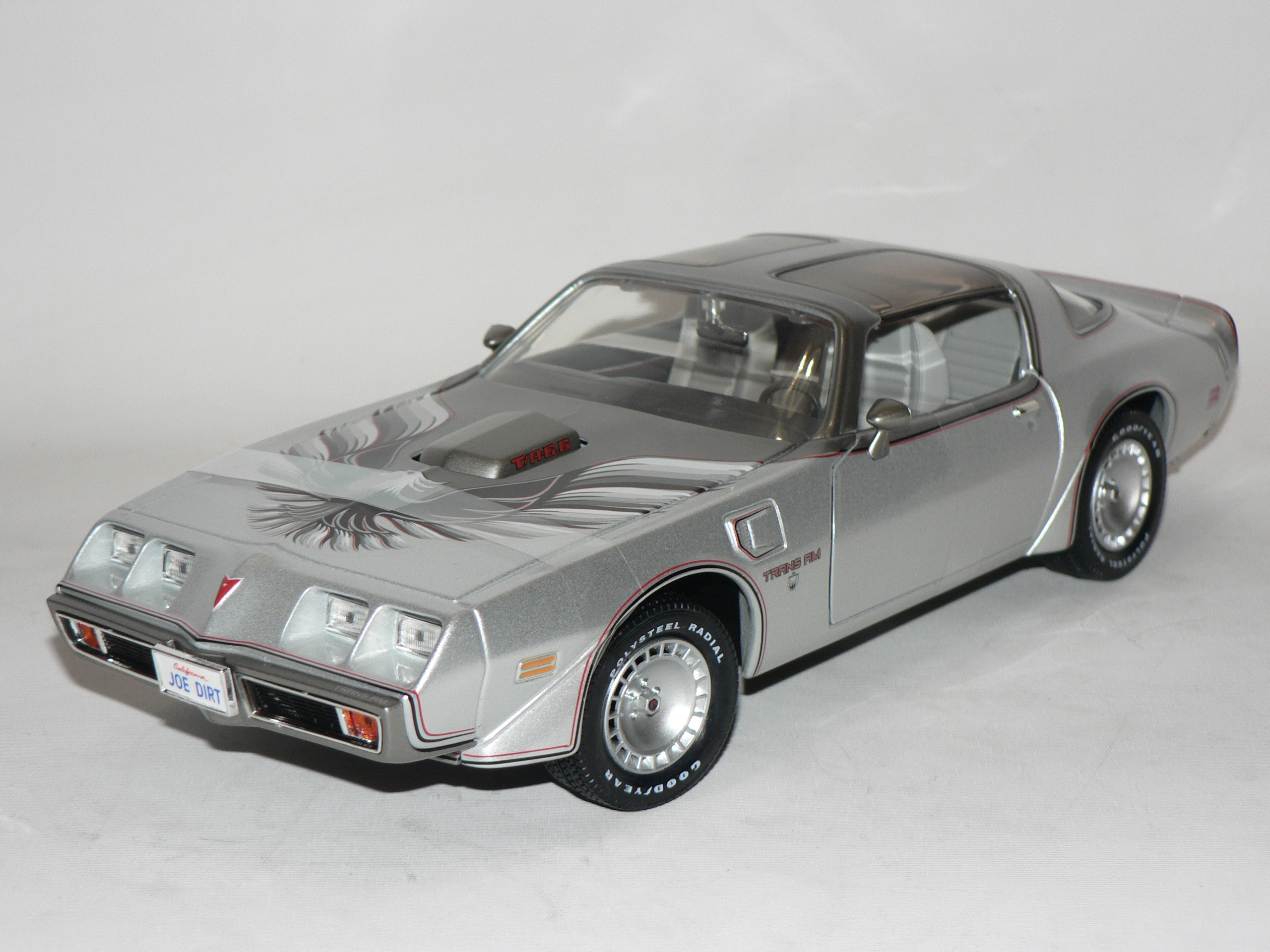 Pontiac Firebird T/A -1979 (Joe Dirt  -2001)  1:18 Greenlight