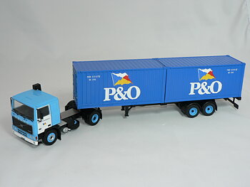 Volvo F10 -1983 (P&O CONTAINERS)  IXO 1:43