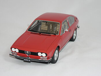 Alfa Romeo  Alfetta GT1.8   1974  1:18 Cult Models