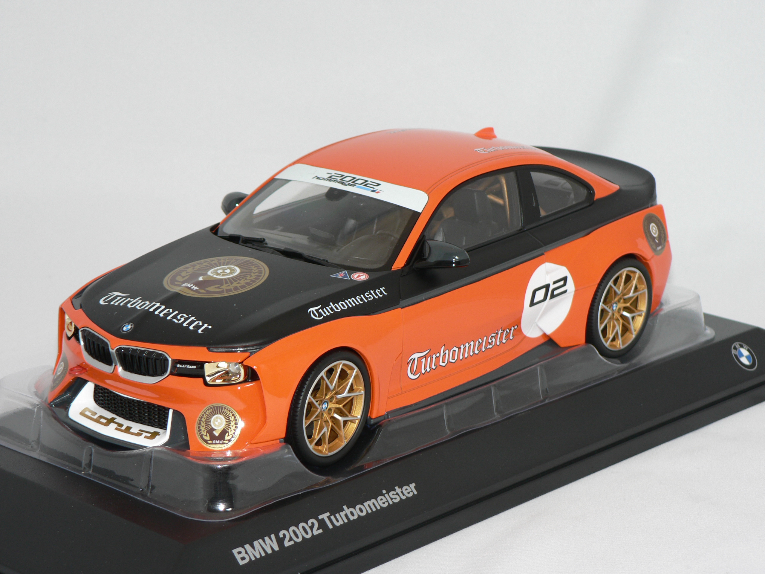 BMW 2002 Turbomeister -2018 (INGET ÖPPNINGSBART)  1:18  Norev