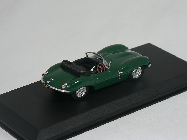 Steve McQueen's Jaguar XKSS -1957 (Steve McQueen FIGUR MEDFÖLJER)   1:43  Greenlight