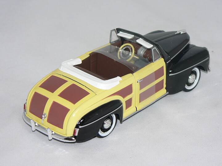 Ford Sportsman Convertible -1964  1:32 Arko 