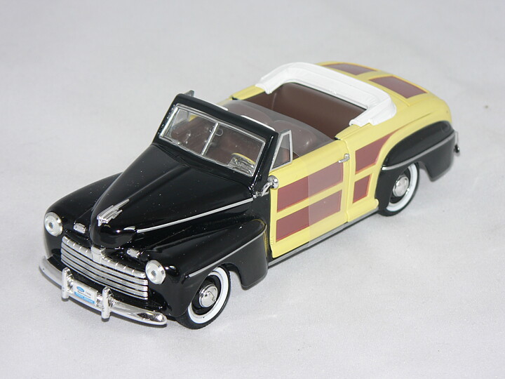 Ford Sportsman Convertible -1964  1:32 Arko 