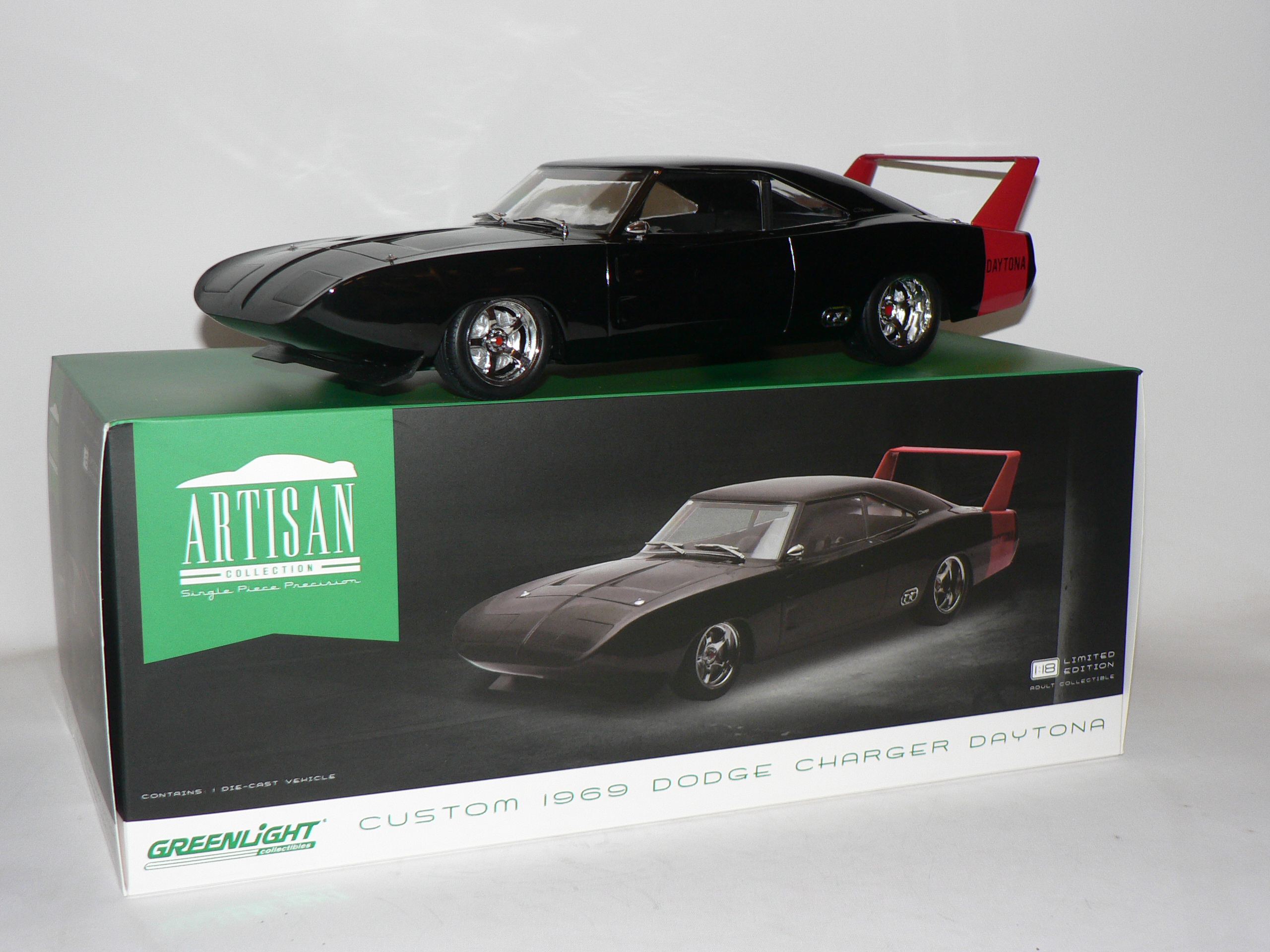 Dodge Charger Daytona Custom  -1969 (Dörr+Huv går ej öppna)  1:18 Greenlight - 3
