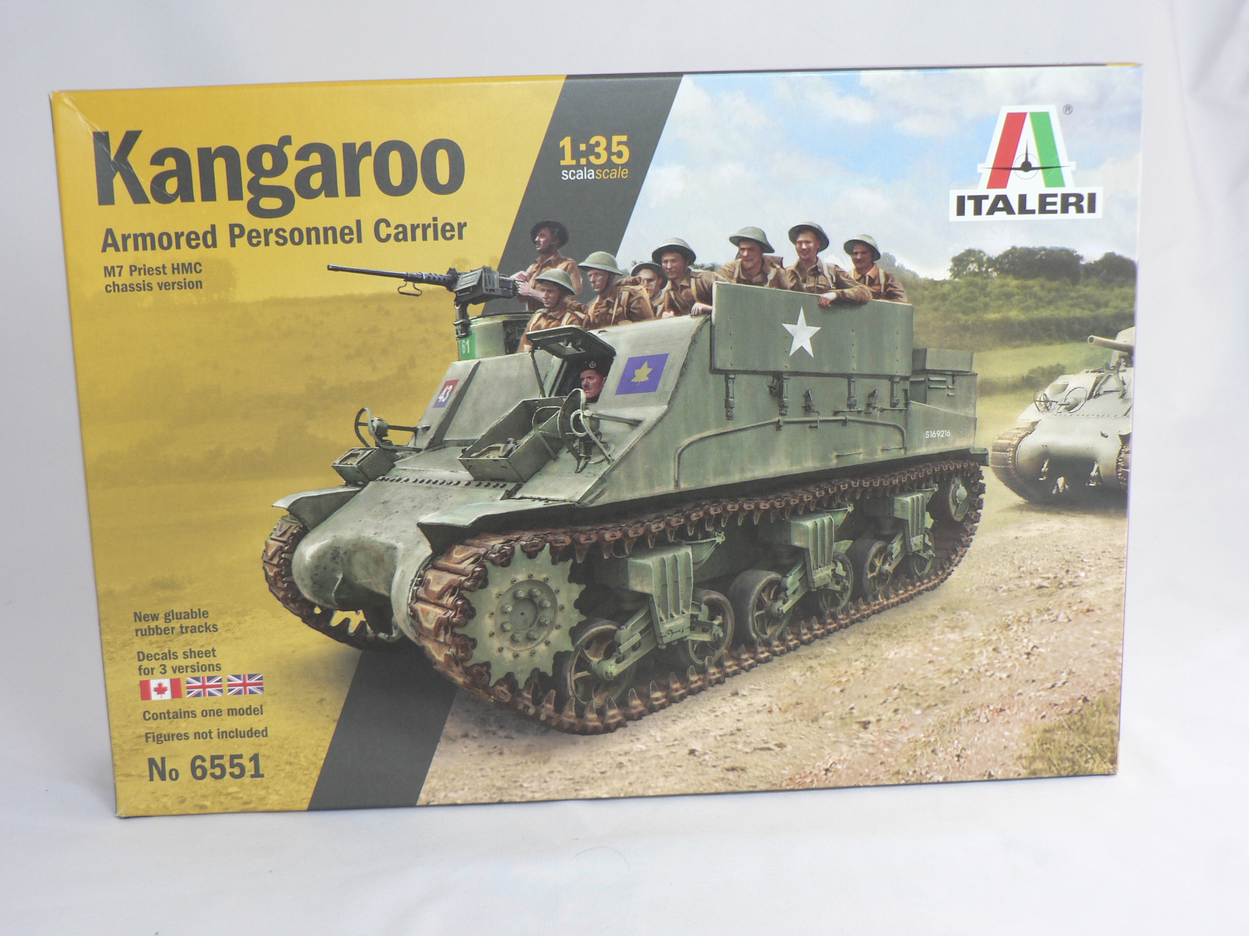 Howitzer M7 Priest Tank (Kangaroo)  1944  1:35 Militär Byggsats Italeri