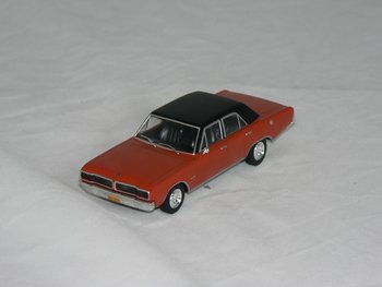 Dodge Charger R/T -1975 (1of 1000pcs)  1:43  Whitebox