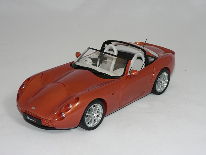 TVR Tuscan S  1:18 Revell