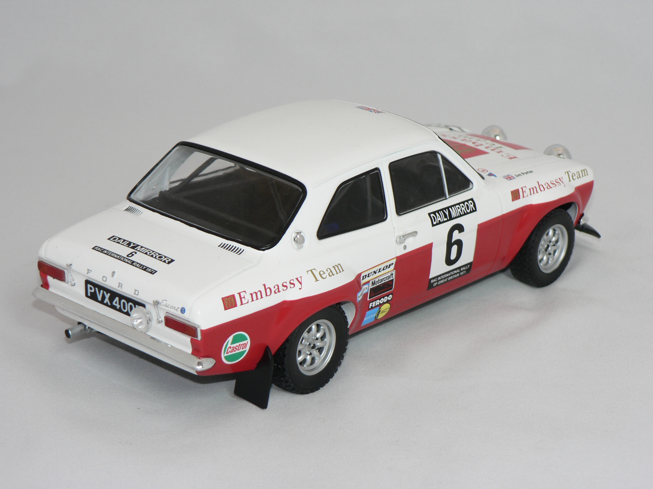 Ford Escort Mk I RS 1600 (RAC RALLY 1971) R.Clark-J.Porter (INGET ÖPPNINGSBART)  1:18  Ixo - 2