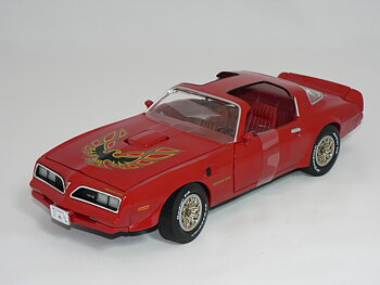 Pontiac Firebird Trans Am -1977 (LIMITED EDITION 1002PCS)  1:18  Ertl/Auto World
