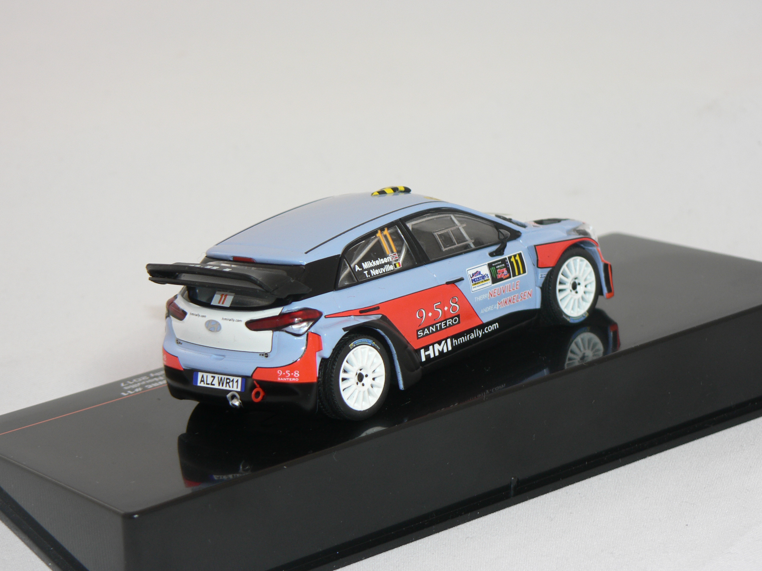 Hyndai i20 WRC (2nd Monza Rally 2017) A.Mikkelsen-T.Neuville  IXO 1:43 - 3