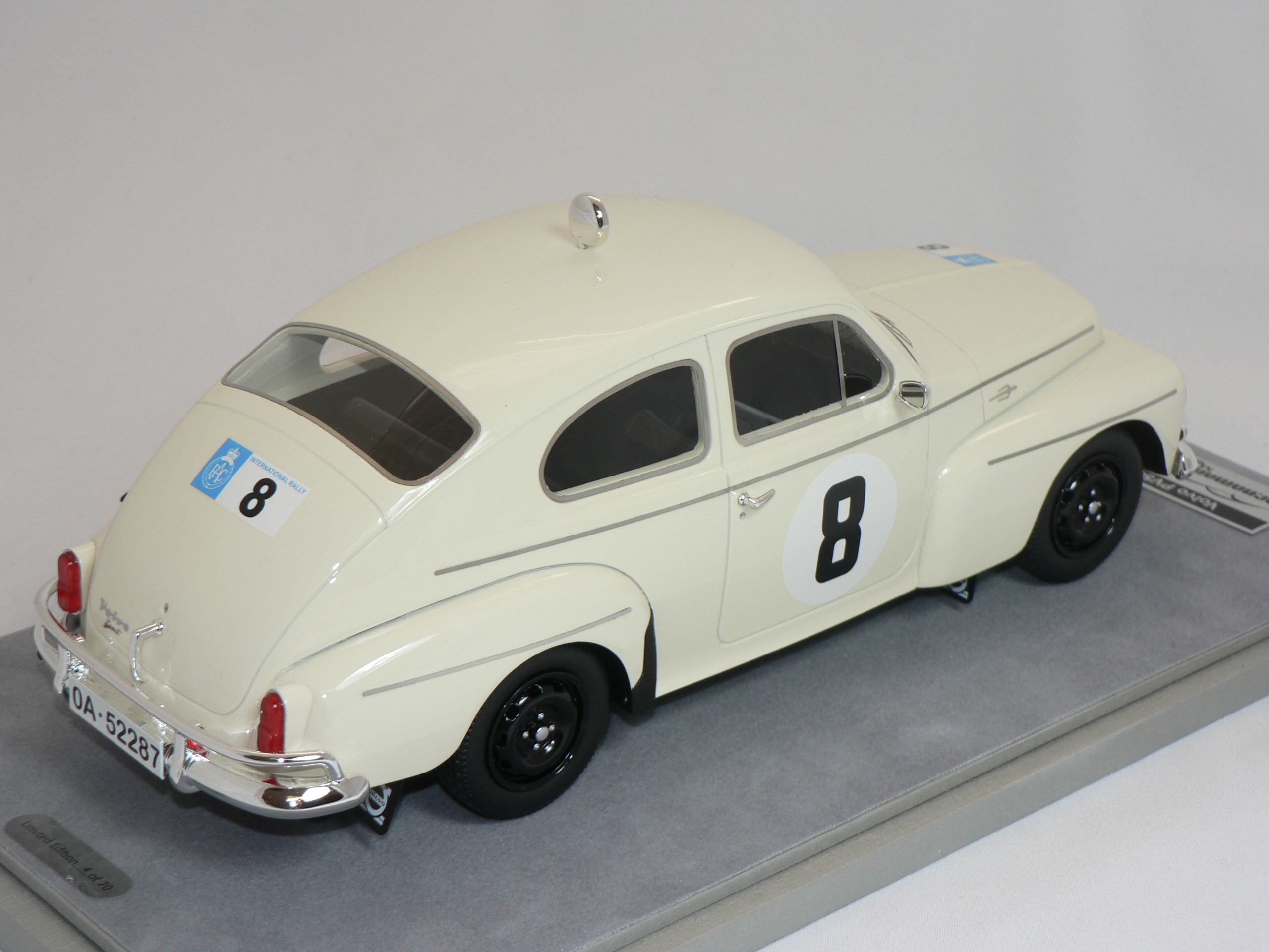 Volvo PV544 (Winner RAC Rally 1964) T.Trana-G.Thermaius (LIMITED EDITION 1 OF 70PCS) INGET ÖPPNINGSBART  1:18  Tecnomodel - 2