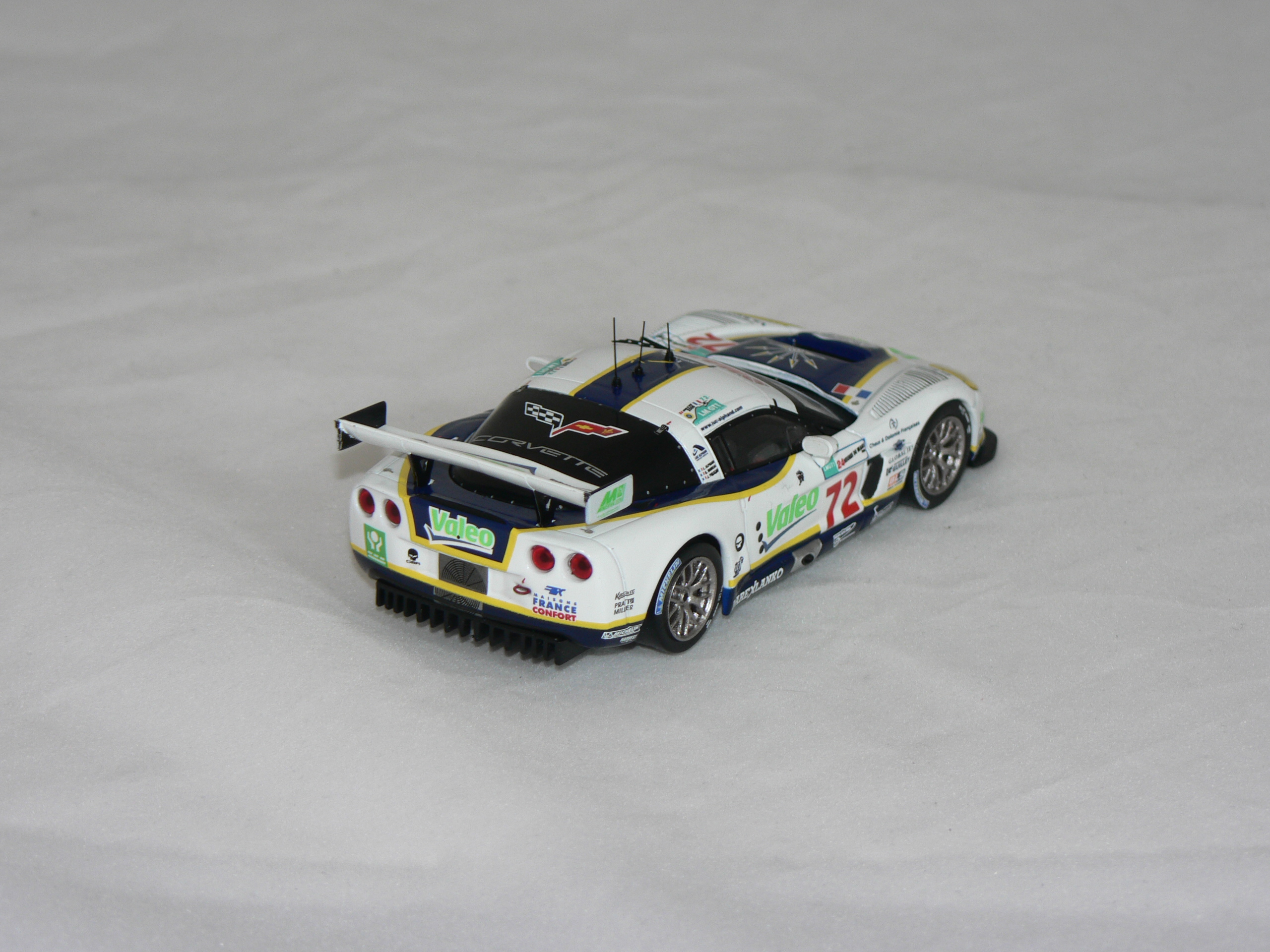 Chevrolet Corvette C6-R LMGT1 (Le Mans 2008) L.Alphand-G.Moreau-J.Policand  IXO 1:43 - 2
