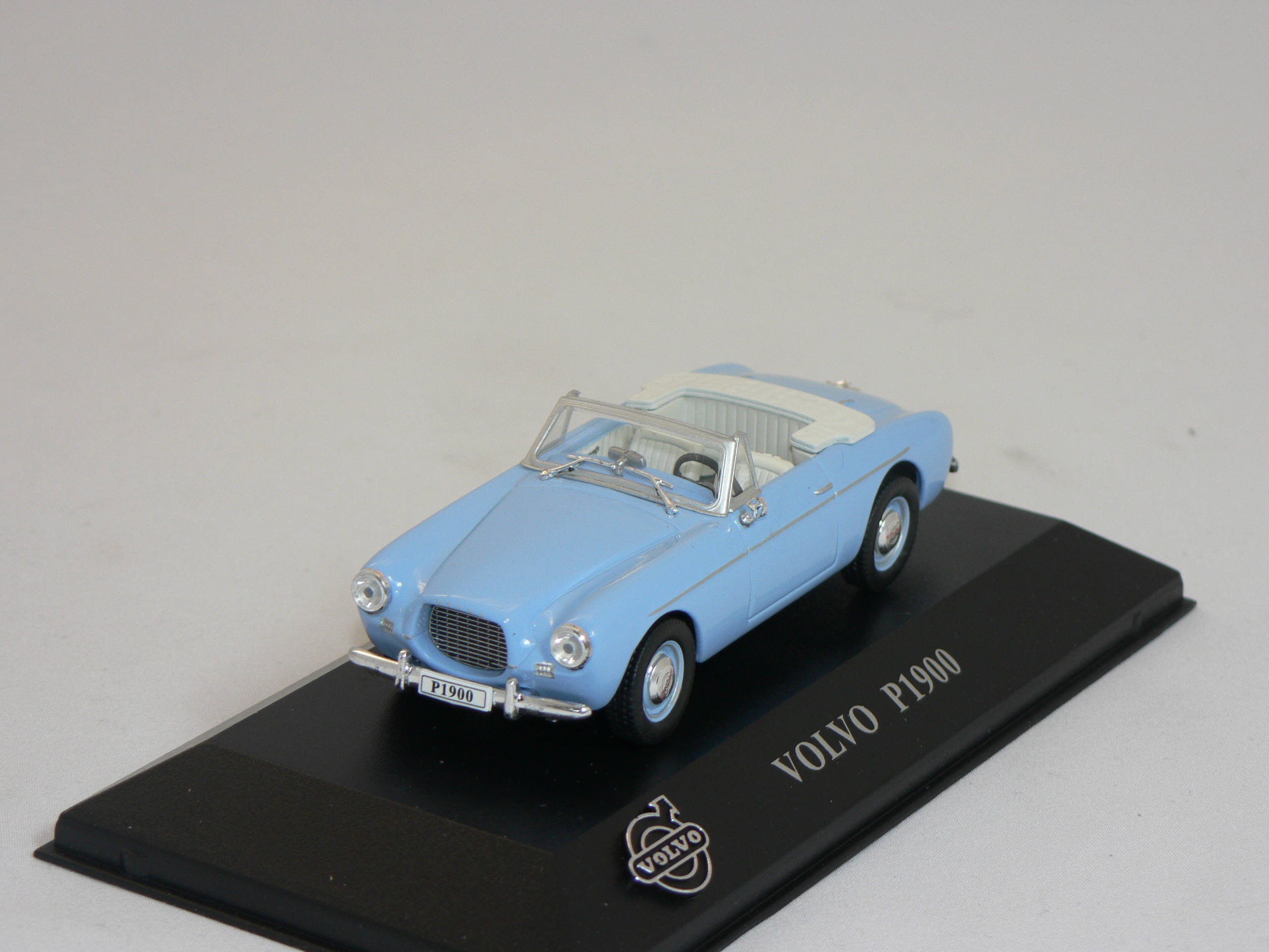 Volvo P1900  1:43  Atlas