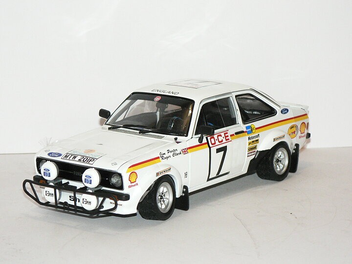 Ford Escort RS 1800 (Rally Du Maroc1976) R.Clark-J.Porter  1:18  Sun Star