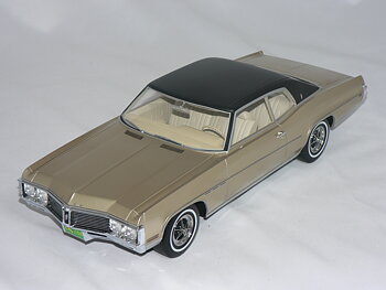 Buick LeSabre Custom Sport Coupe -1970 (INGET ÖPPNINGSBART)   1:18   Bos Models