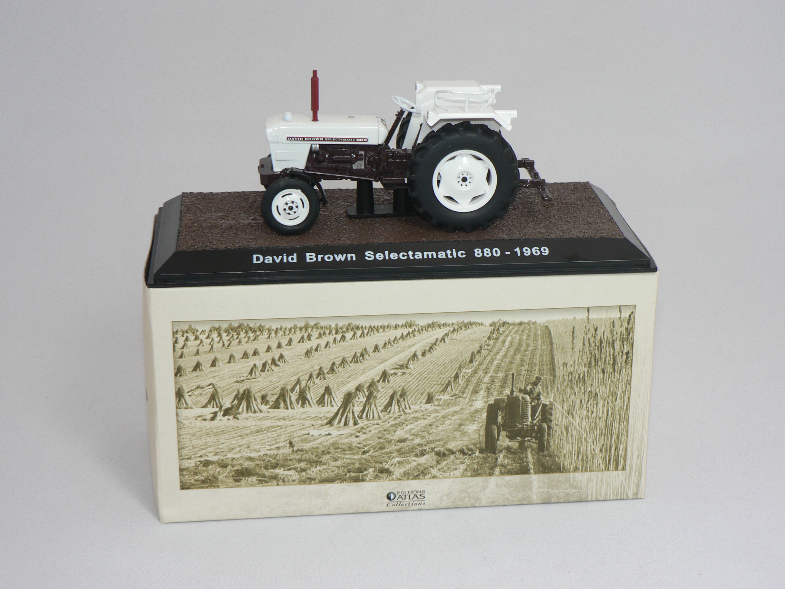 David Brown  Selectamatic 880 -1969  1:32  Atlas - 3