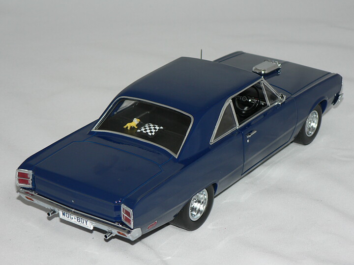 Chrysler Valiant VF -1969 (The Wog Boy)  1:18 Greenlight