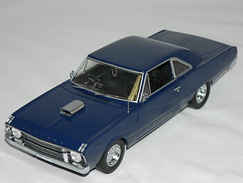 Chrysler Valiant VF -1969 (The Wog Boy)  1:18 Greenlight