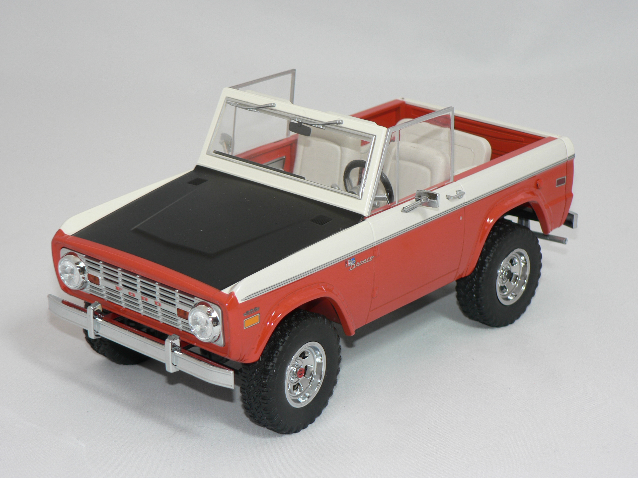 Ford Baja Bronco  -1971  Blå/Röd/Svart/Vit  1:18 (BILL STROPE EDITION" (LIMITED EDITION 714PCS)  ACME - 2