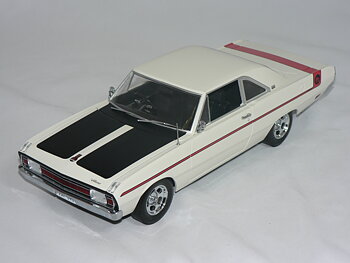 Chrysler Valiant VG -1970 1:18 Greenlight