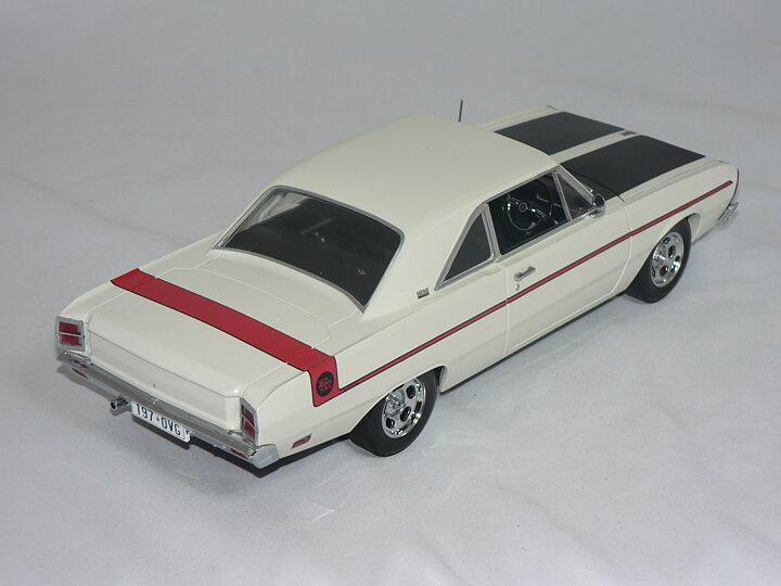 Chrysler Valiant VG -1970 1:18 Greenlight