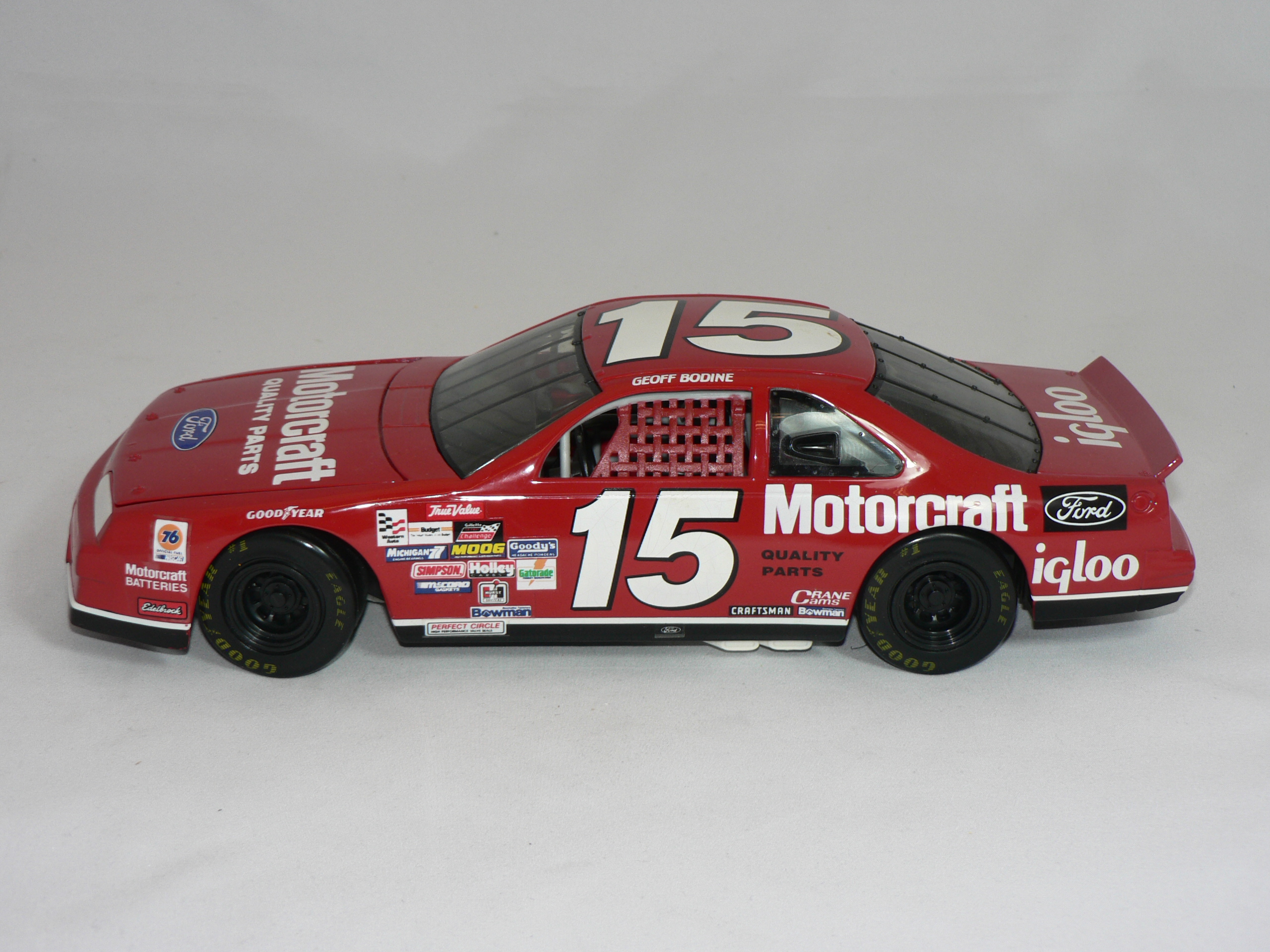 Ford Thunderbird  (Nescar ) Geoff Bodine  1:18  Ertl/Auto World - 2