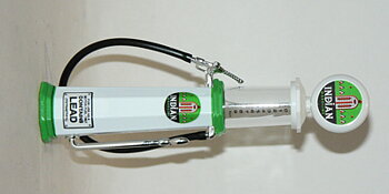 Bensinpump (Indian Gasolin)  1:18  Road Legends/Lucky Die Cast