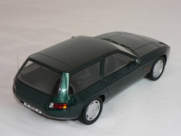 Porsche 928 S Kombi -1979 "ARTZ" (INGET ÖPPNINGSBART) Limited Edition  1:18  Ixo
