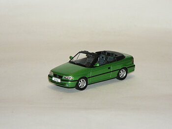 Opel Astra F Cabriolet   1:43  Opel Collection 