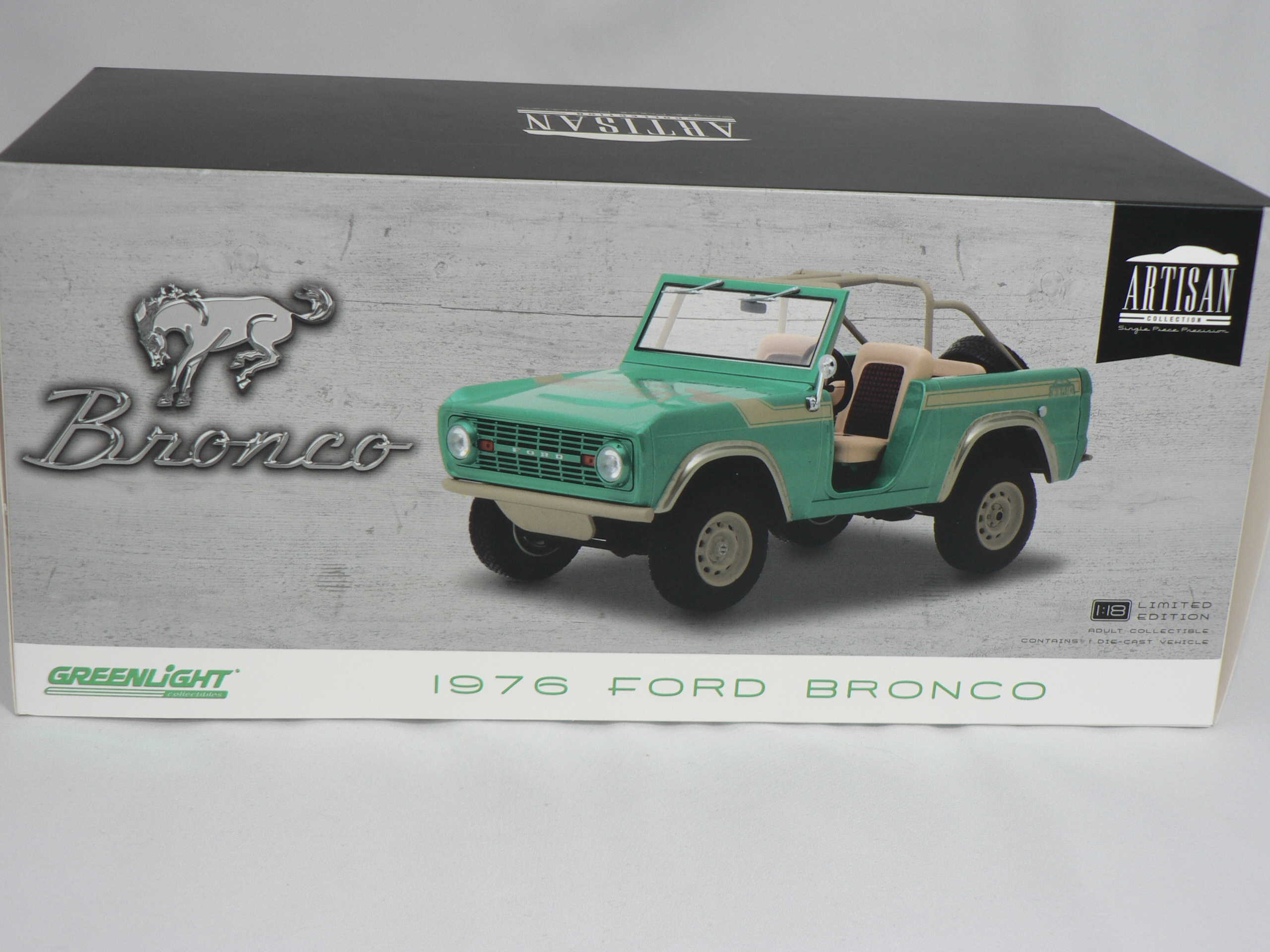 Ford Bronco -1976 "TWIN PEAKS" (GAS MONKEY GARAGE 2012)  1:18 Greenlight - 3