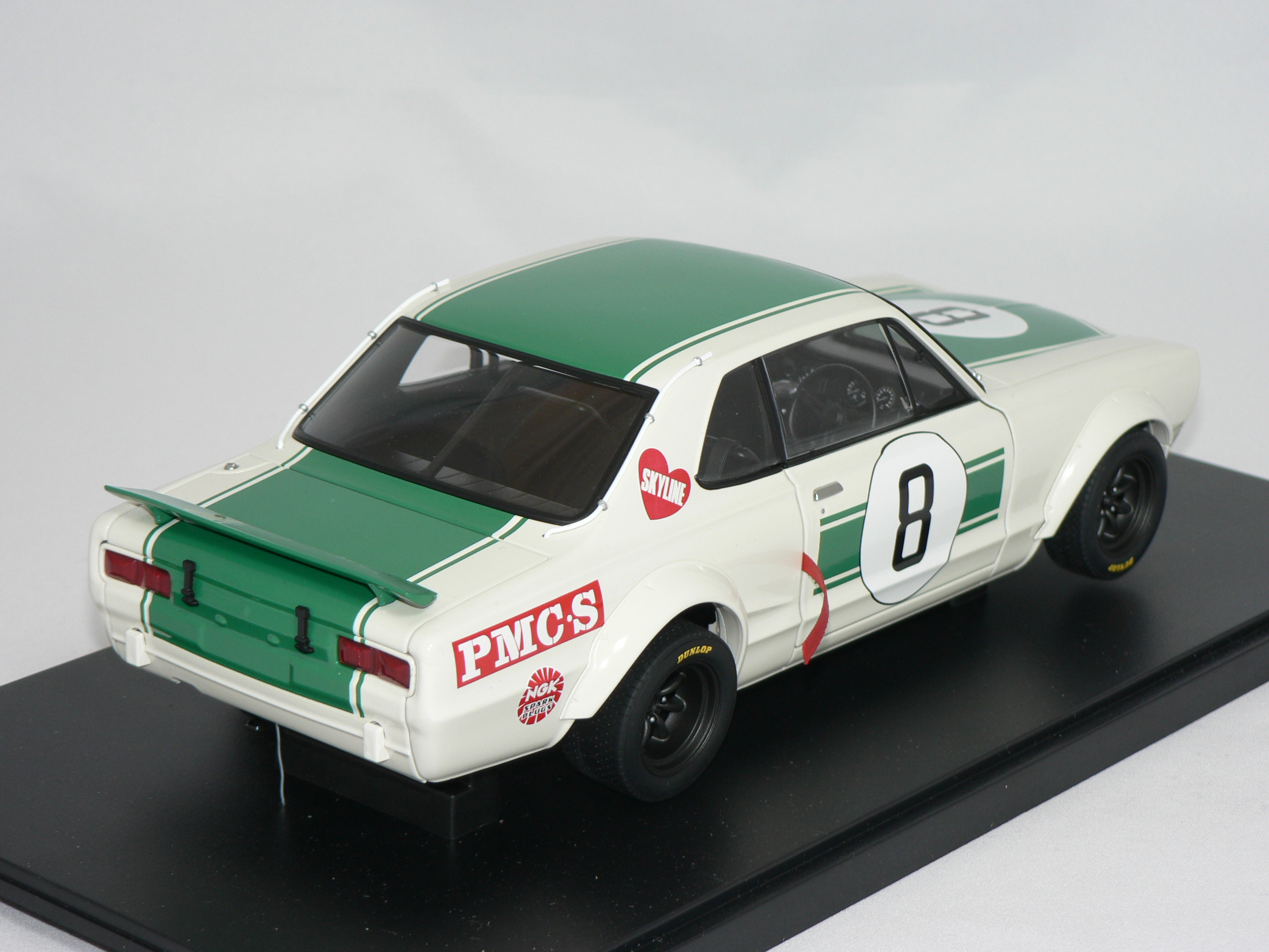 Nissan Skyline GT-R (KPGC10) RACING -1971 (JAPAN GP 2ND PLACE) M.Hasemi   1:18  Auto Art - 2