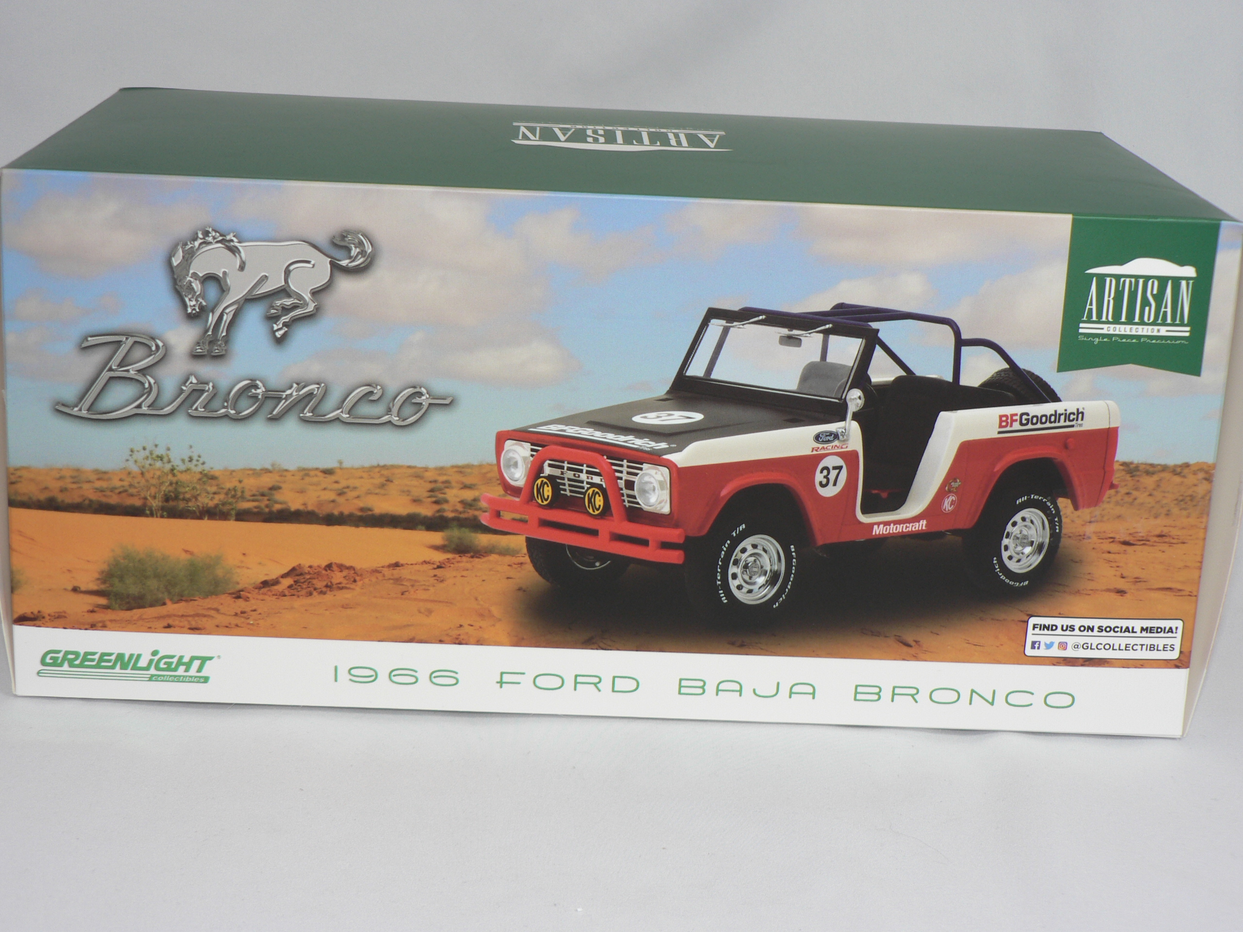 Ford Baja Bronco -1966   1:18 Greenlight - 3