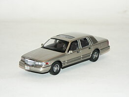Lincoln Town Car  1:43  Ixo Premium X