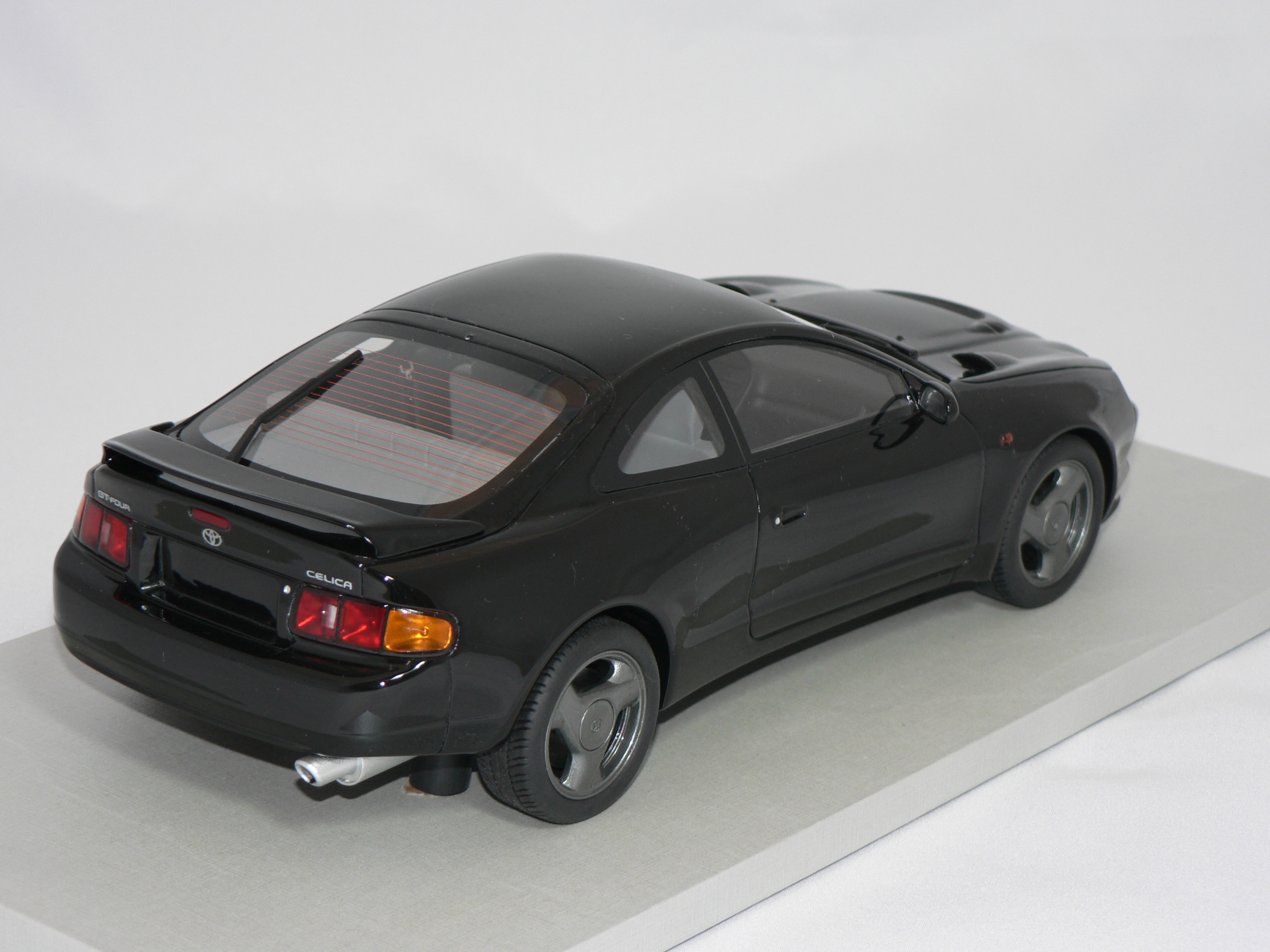 Toyota Celica GT Four ST 205 -1994 (LIMITRD EDITION 250PCS) INGET ÖPPNINGSBART   1:18  LS Collectibles - 2