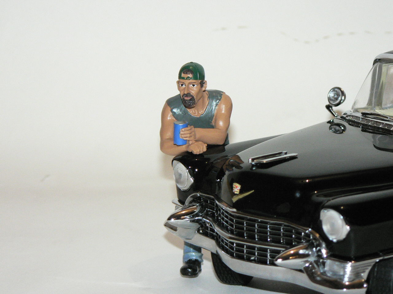 Figur  1:18  (Hanging Out Billy) Bil Ingår Ej  American Diorama